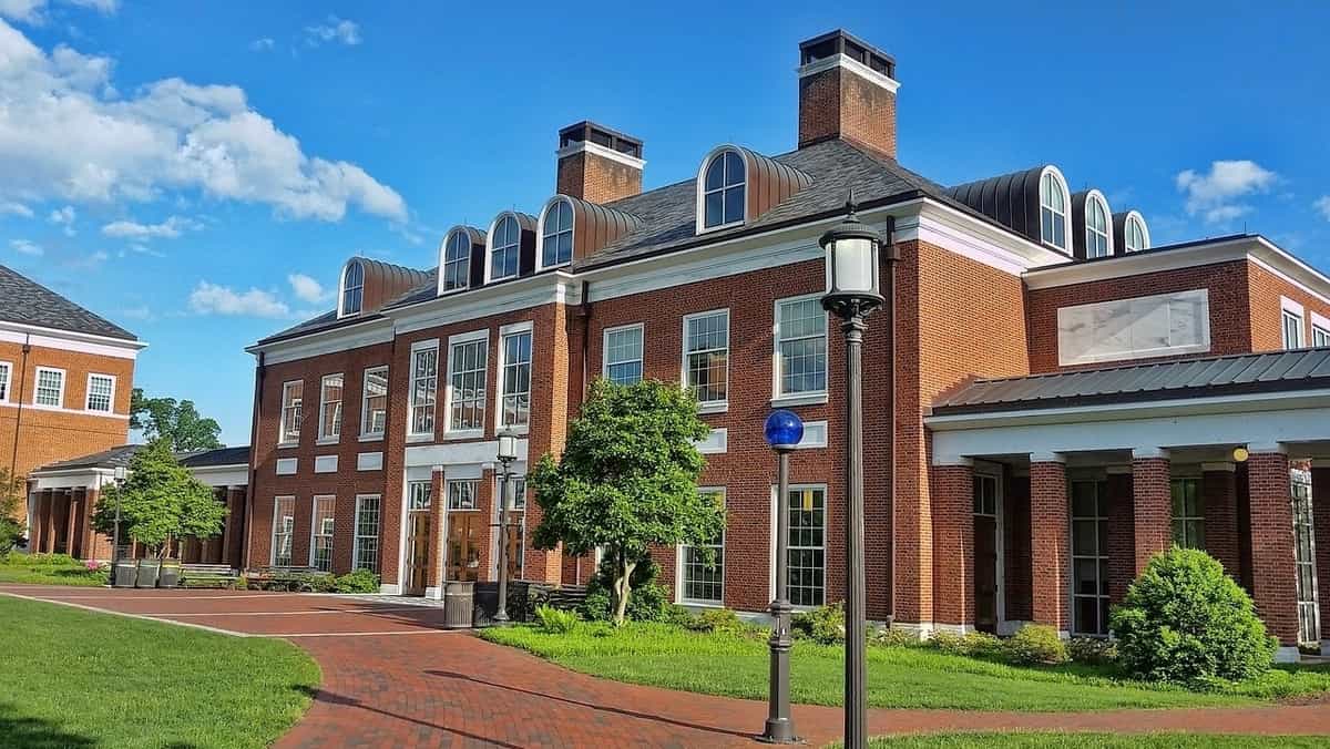 Johns Hopkins University (JHU), founded in 1876, is a private research university located in Baltimore, Maryland, USA.
